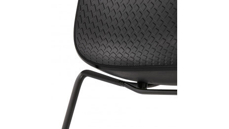 Chaise design noire empilable pied métal noir -VERO