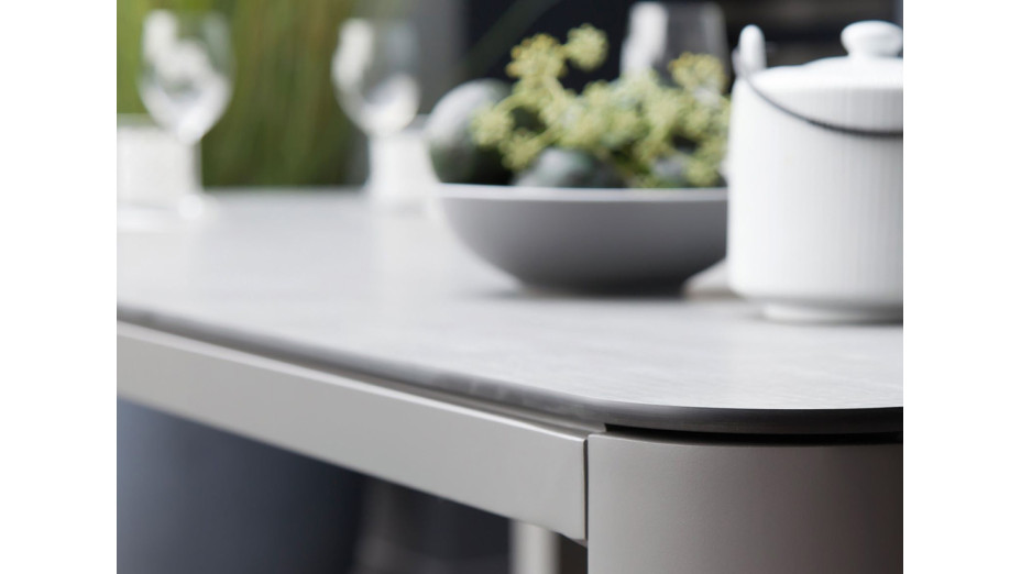 Mange debout taupe 150 cm plateau trespa - Dakota