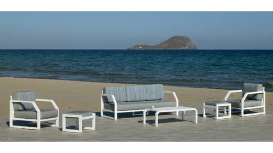 Quel mobilier de jardin choisir pour aménager un jardin de ville